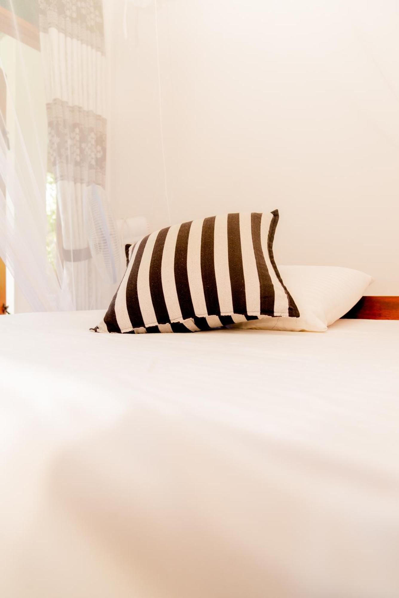 Samiru Guest Inn אלה מראה חיצוני תמונה